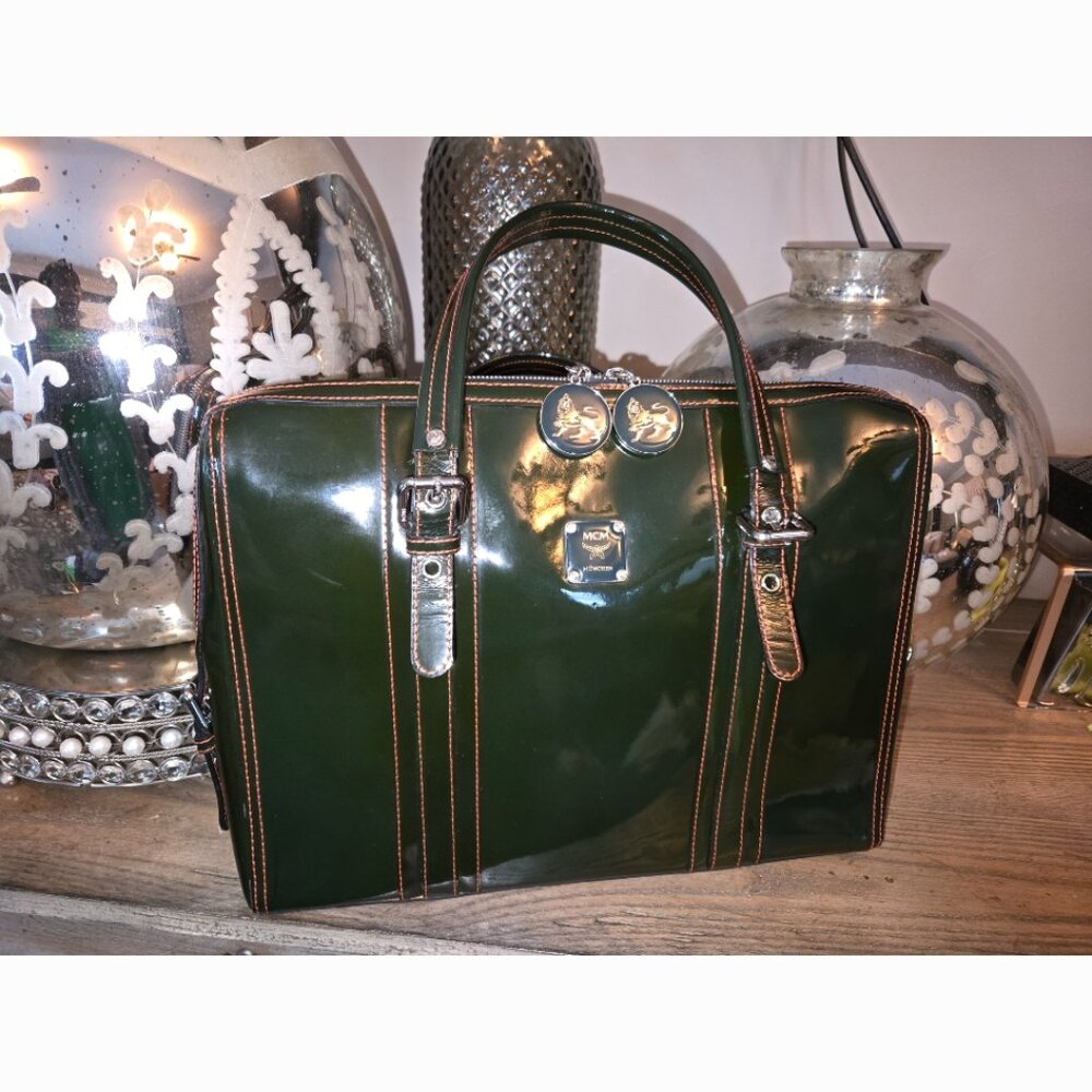 EUC Authentic RARE MCM Vintage Patent Leather Business Bag